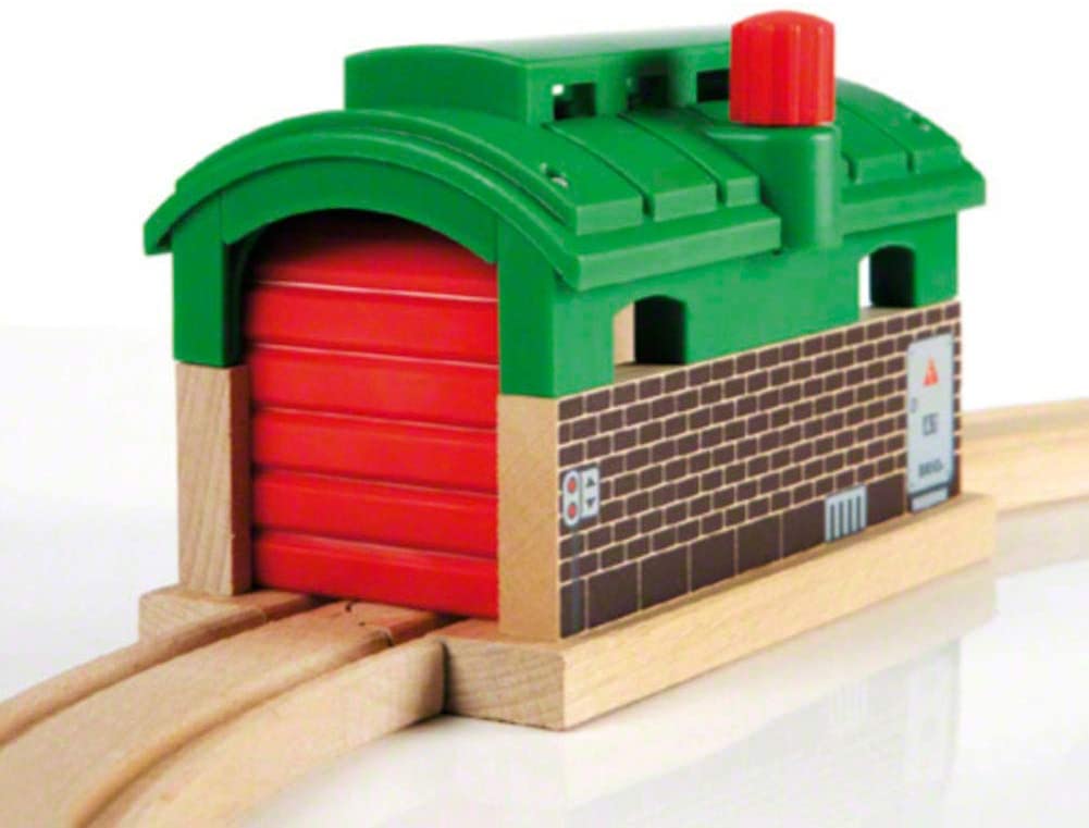 BRIO World - Train Garage