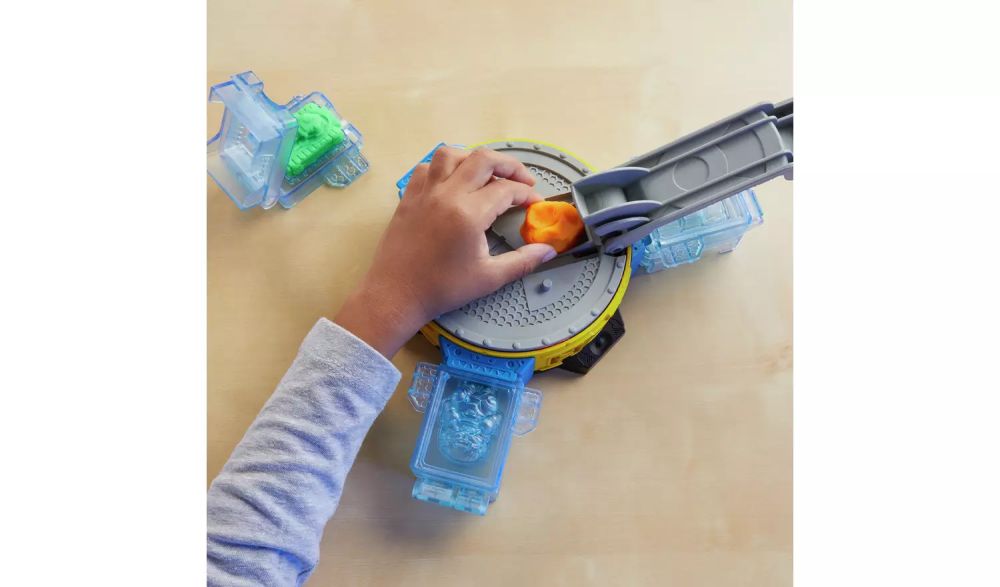 Play Doh Hulk 2.Webp